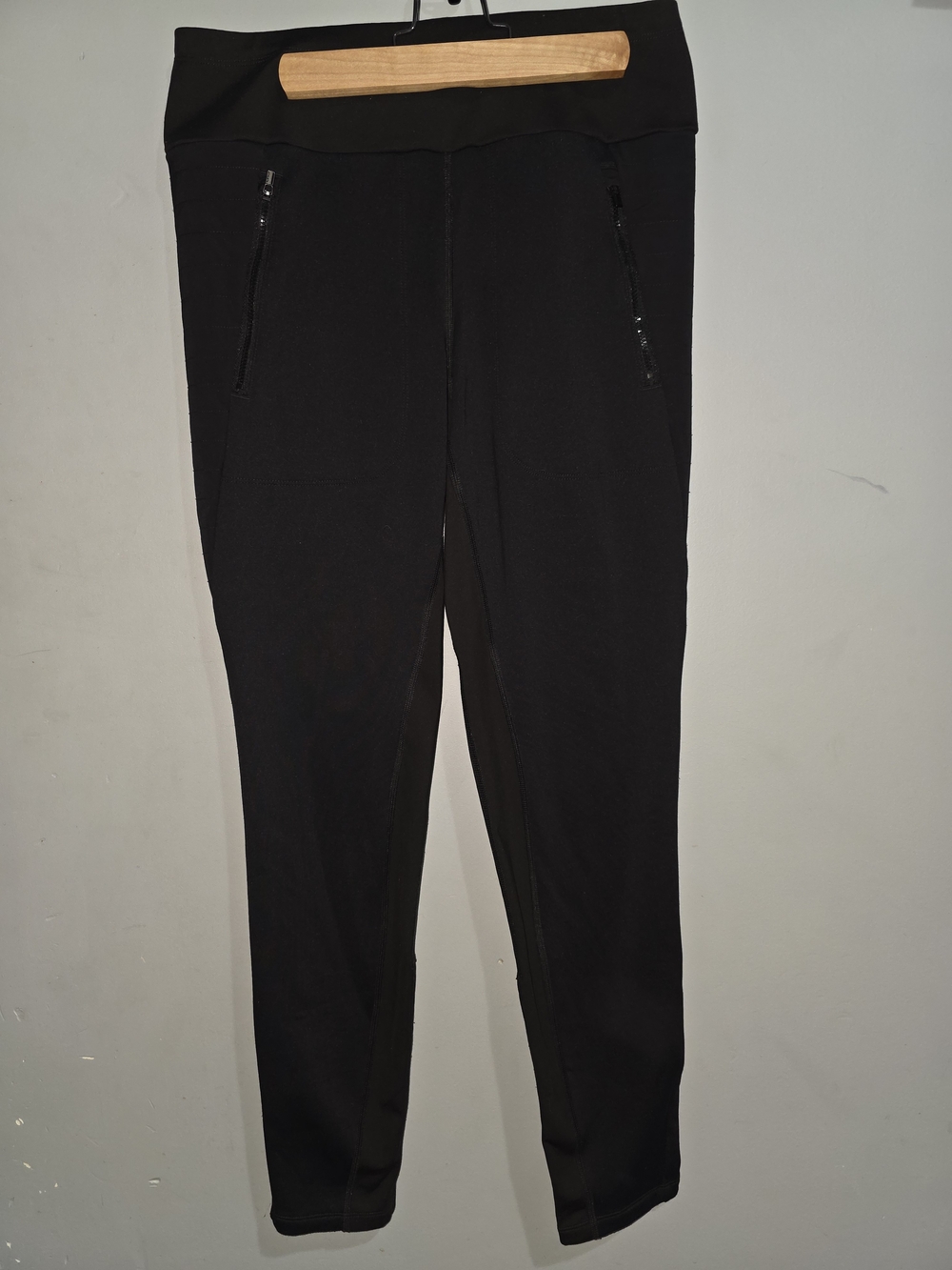 Women's Athleta Peak Hybrid Black Performance Jogger Pants - Comfort Stretch-M